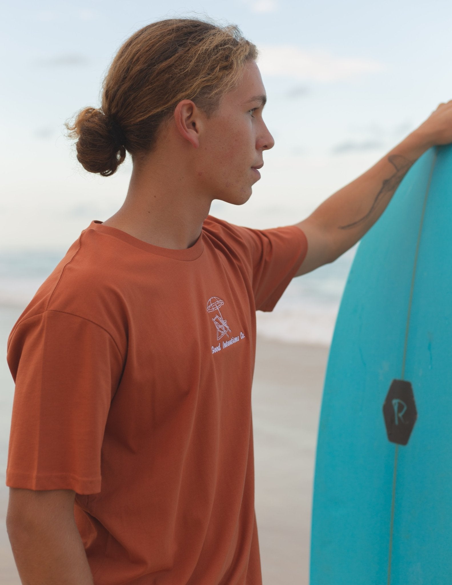 Essential Tee | Beach Days | Rust - Good Intentions Co.